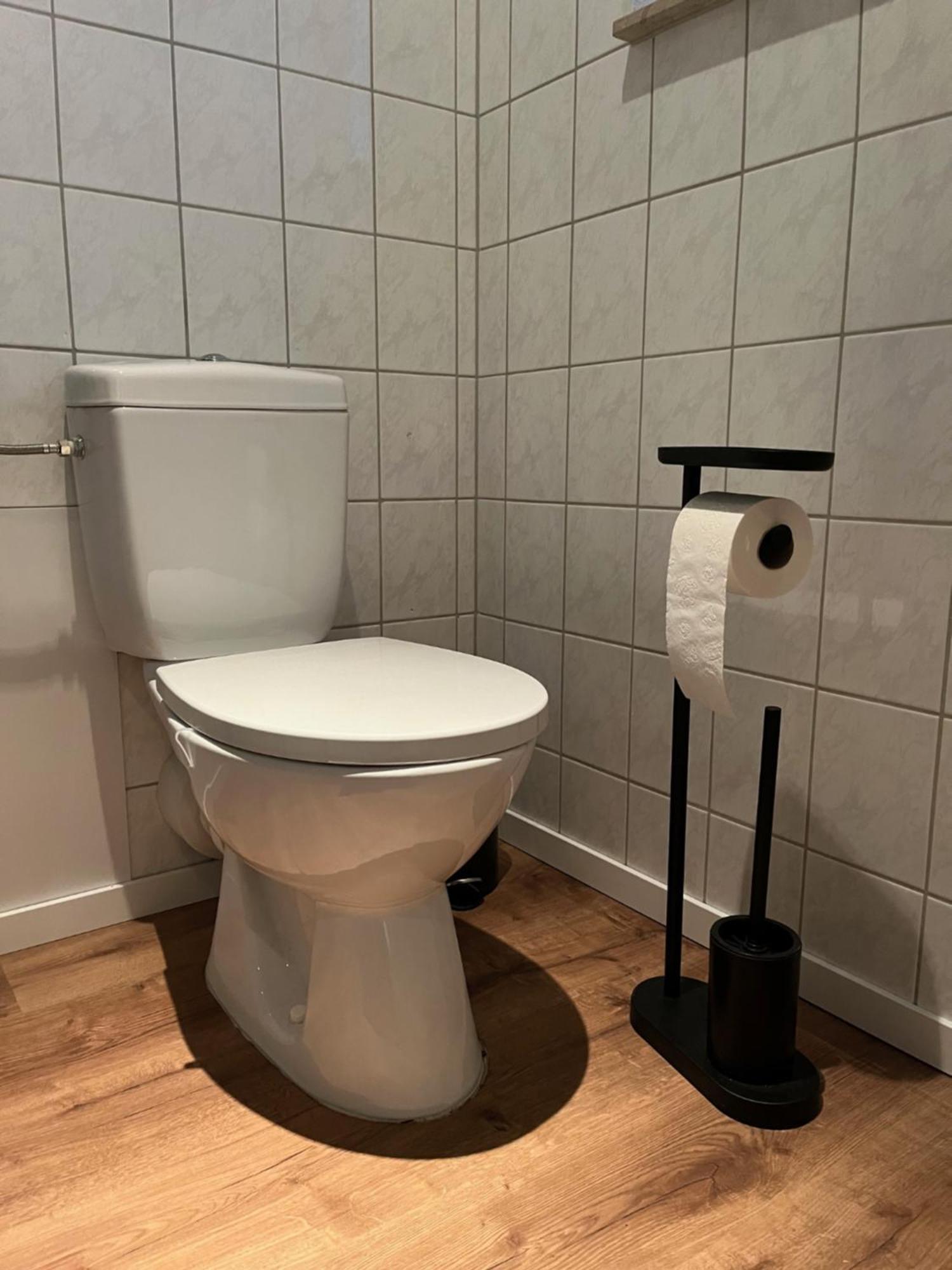 Weimotel Am See Mit Parkplatz, Kueche Und Hdtv Weimar  المظهر الخارجي الصورة