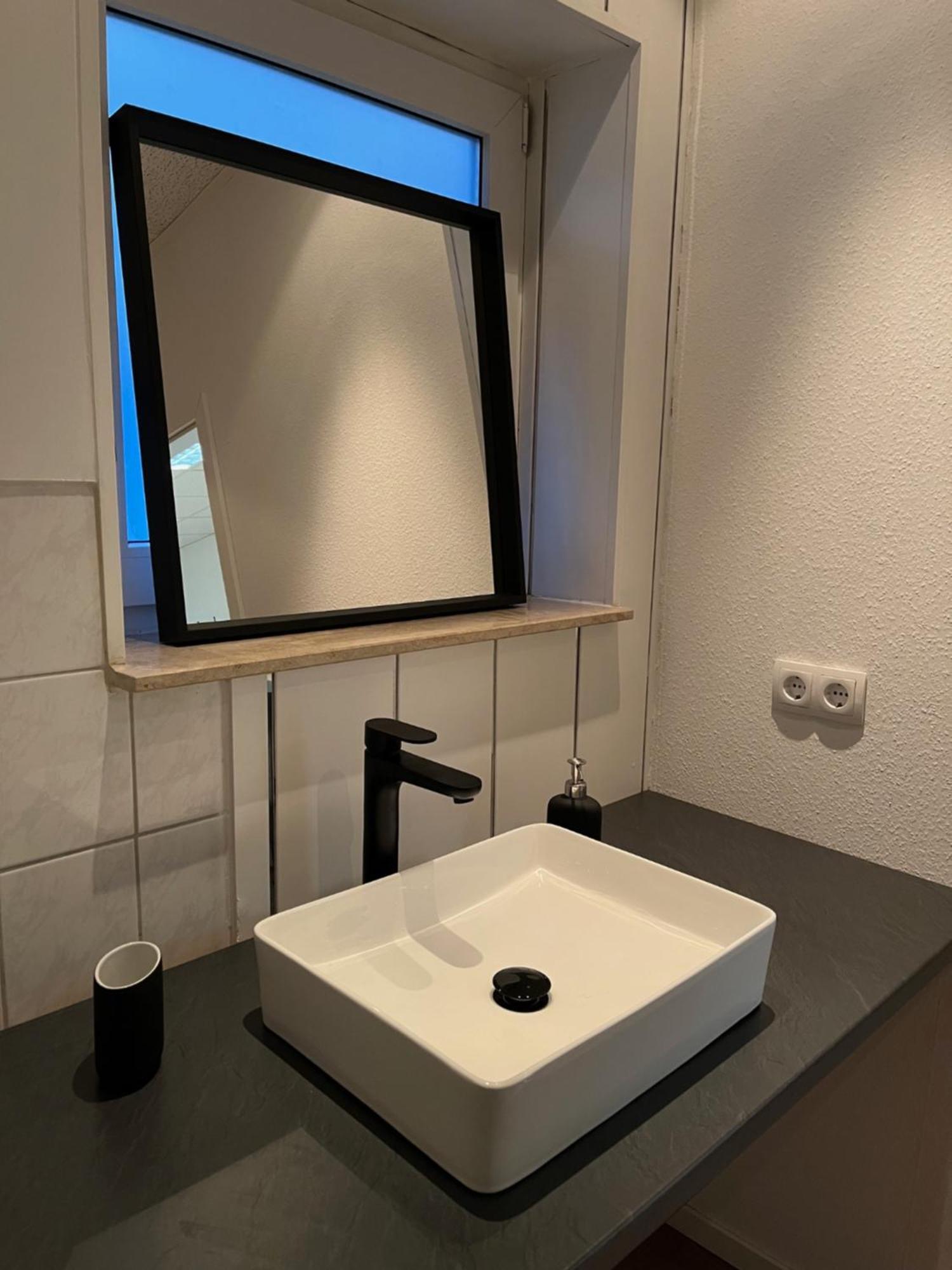 Weimotel Am See Mit Parkplatz, Kueche Und Hdtv Weimar  المظهر الخارجي الصورة