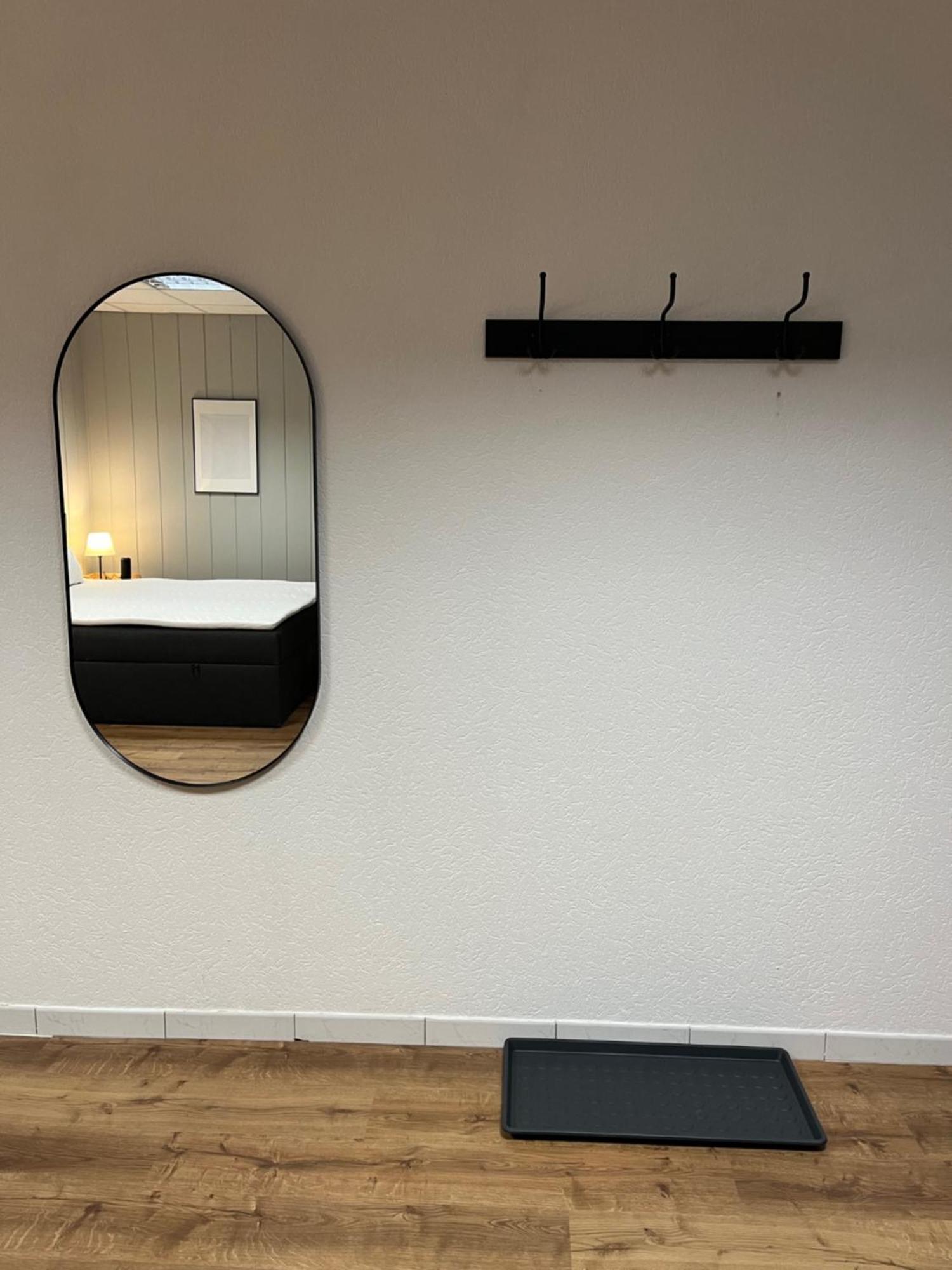 Weimotel Am See Mit Parkplatz, Kueche Und Hdtv Weimar  المظهر الخارجي الصورة